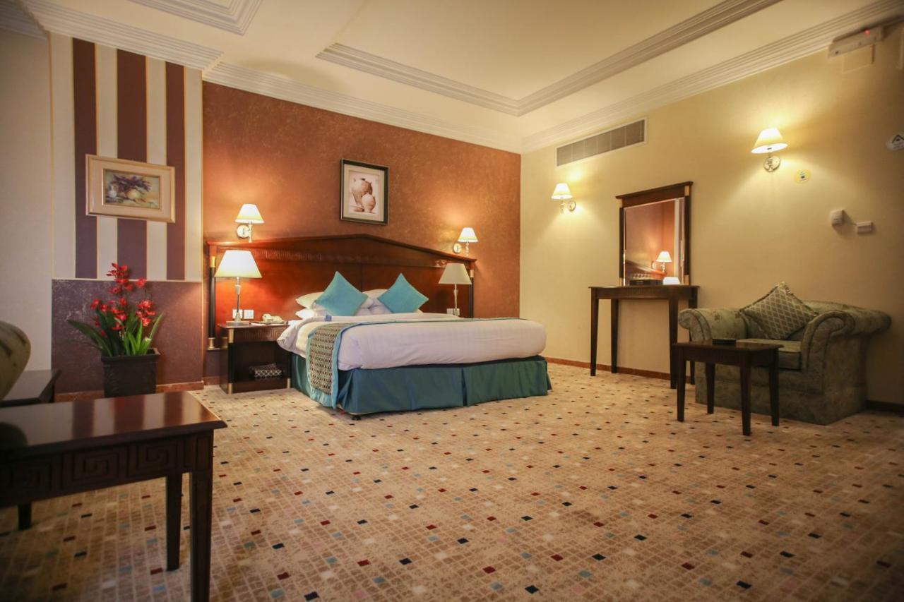 Qasr Al Sahab Hotel Hamisz-Musait Kültér fotó